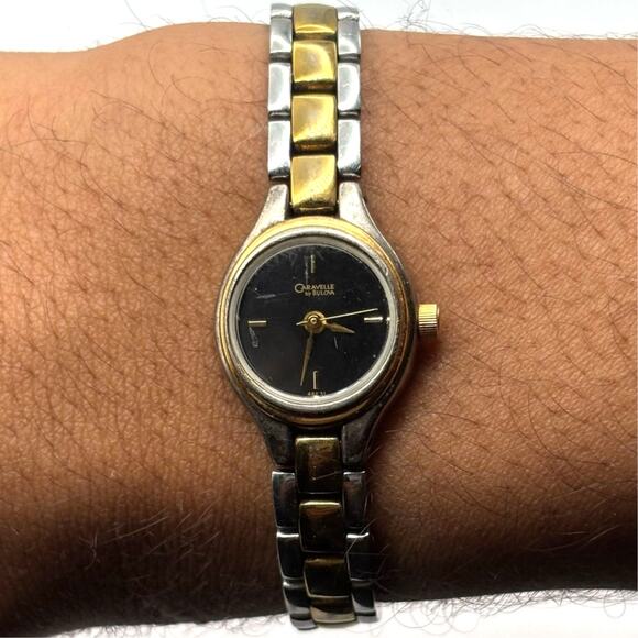 Vintage Gold Bulova Watch - Picture 1 of 4
